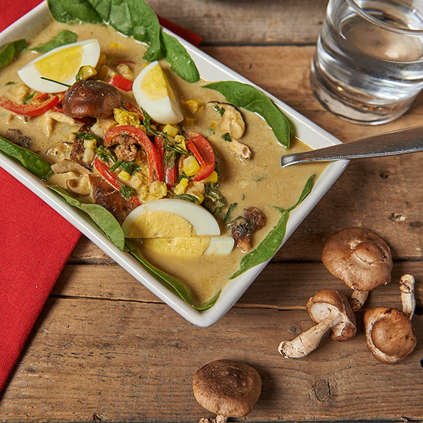 Thai Coconut Egg Green Curry